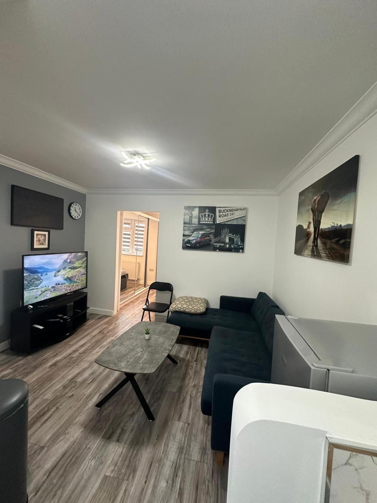 Lamorna Luton  Exteriér fotografie